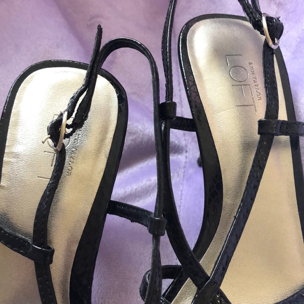 Heels - Picture 4 of 4